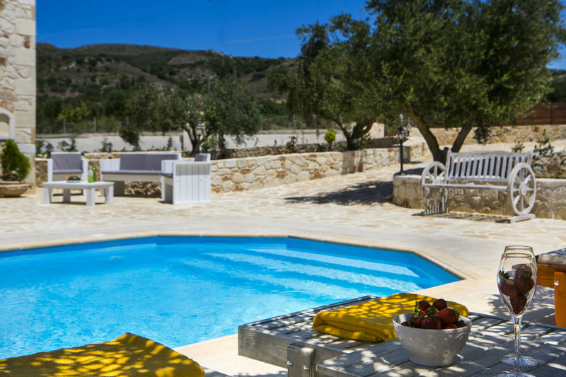 Villa Ydria Chavriáta Exteriér fotografie